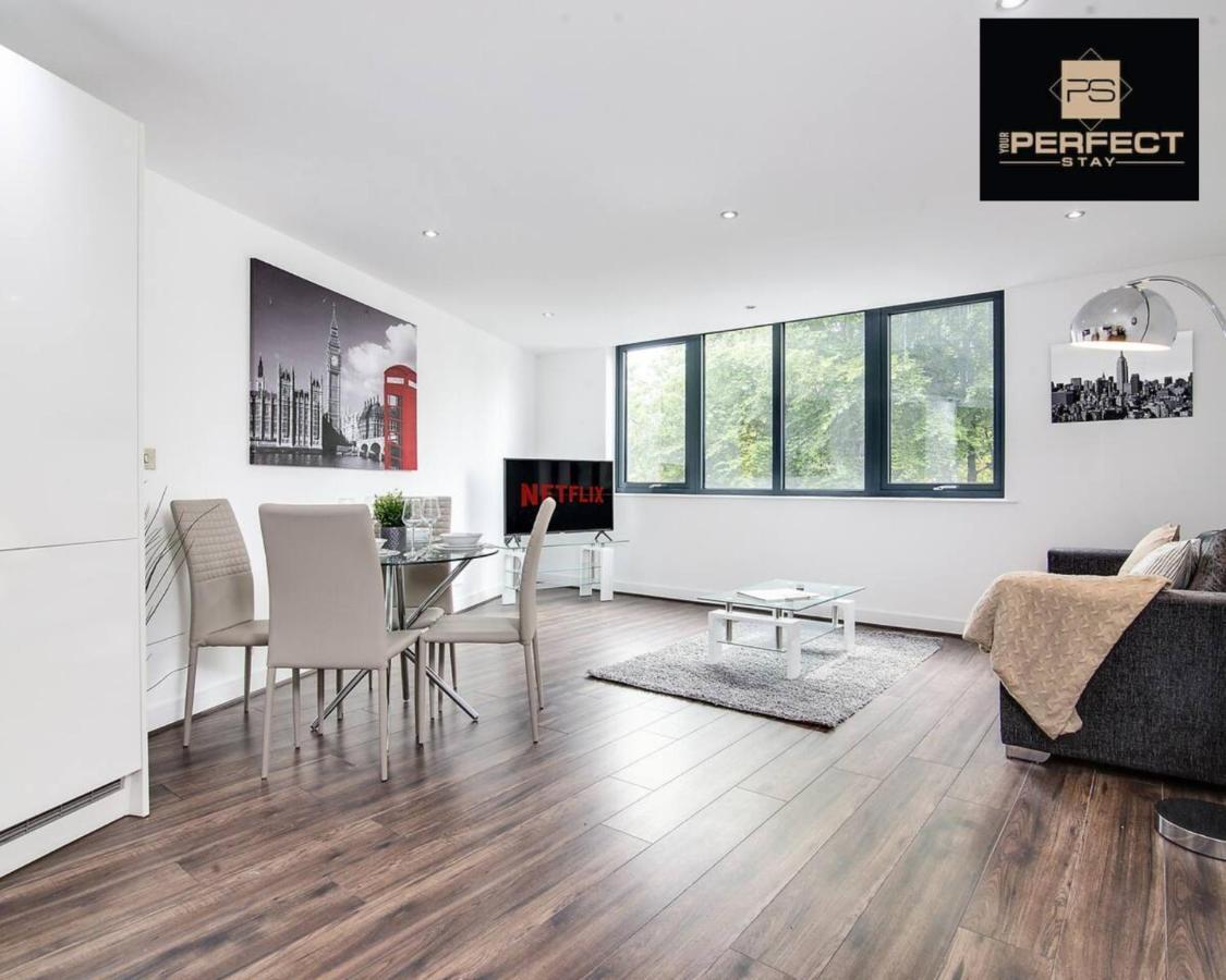 Luxe Modern Apartment By Your Perfect Stay Short Lets Бирмингам Екстериор снимка