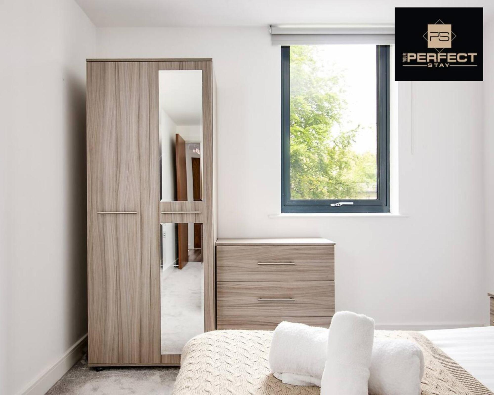 Luxe Modern Apartment By Your Perfect Stay Short Lets Бирмингам Екстериор снимка